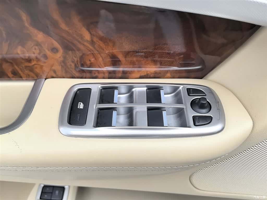 Jaguar XF, 2014 9