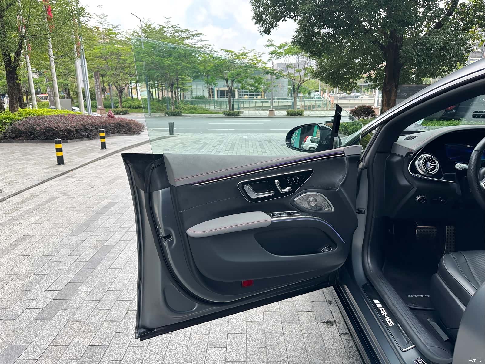 Mercedes-Benz EQS, 2025 15