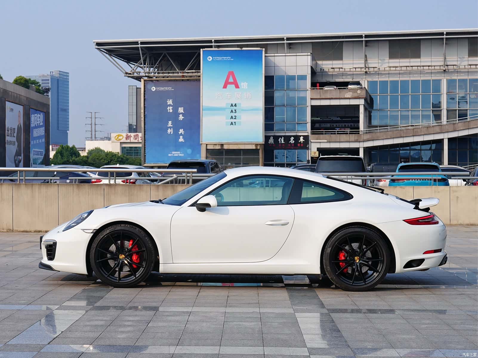 Porsche 911, 2018 4