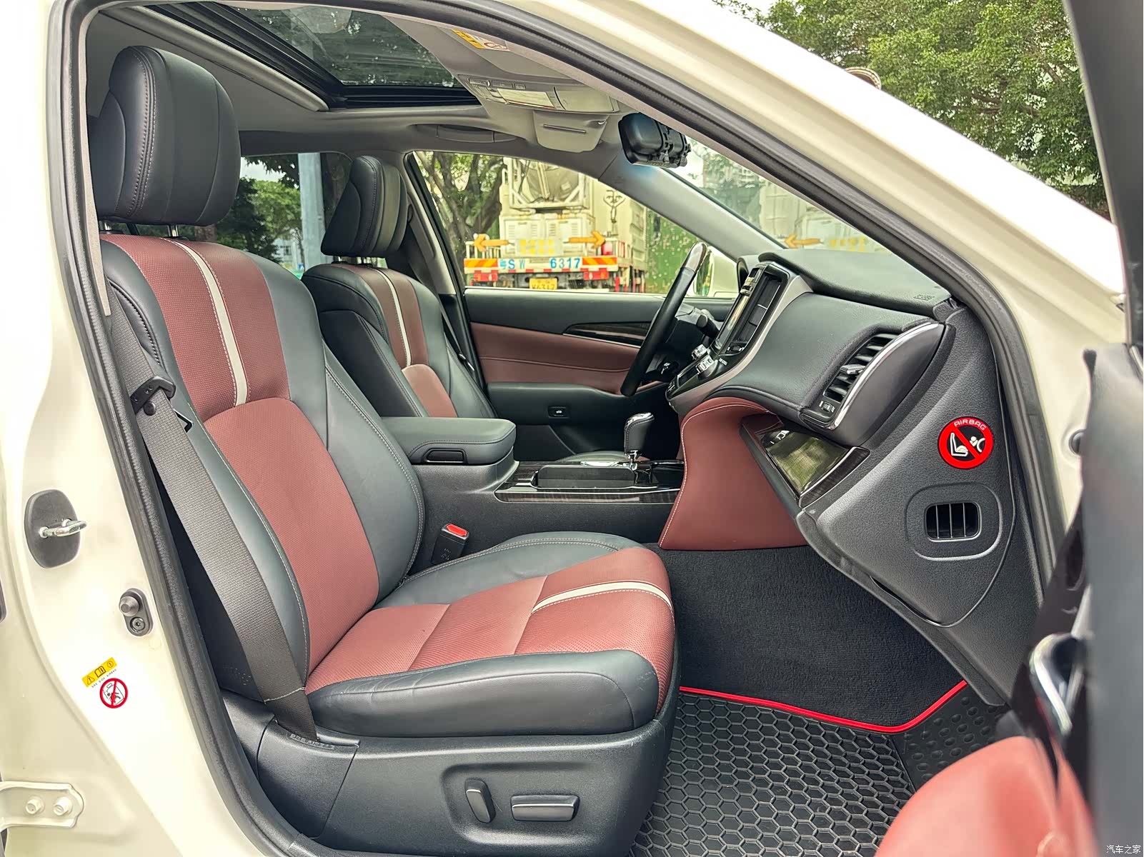 Toyota Crown, 2017 6