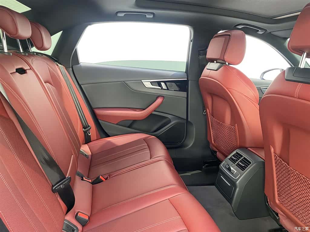 Audi A4L, 2024 8