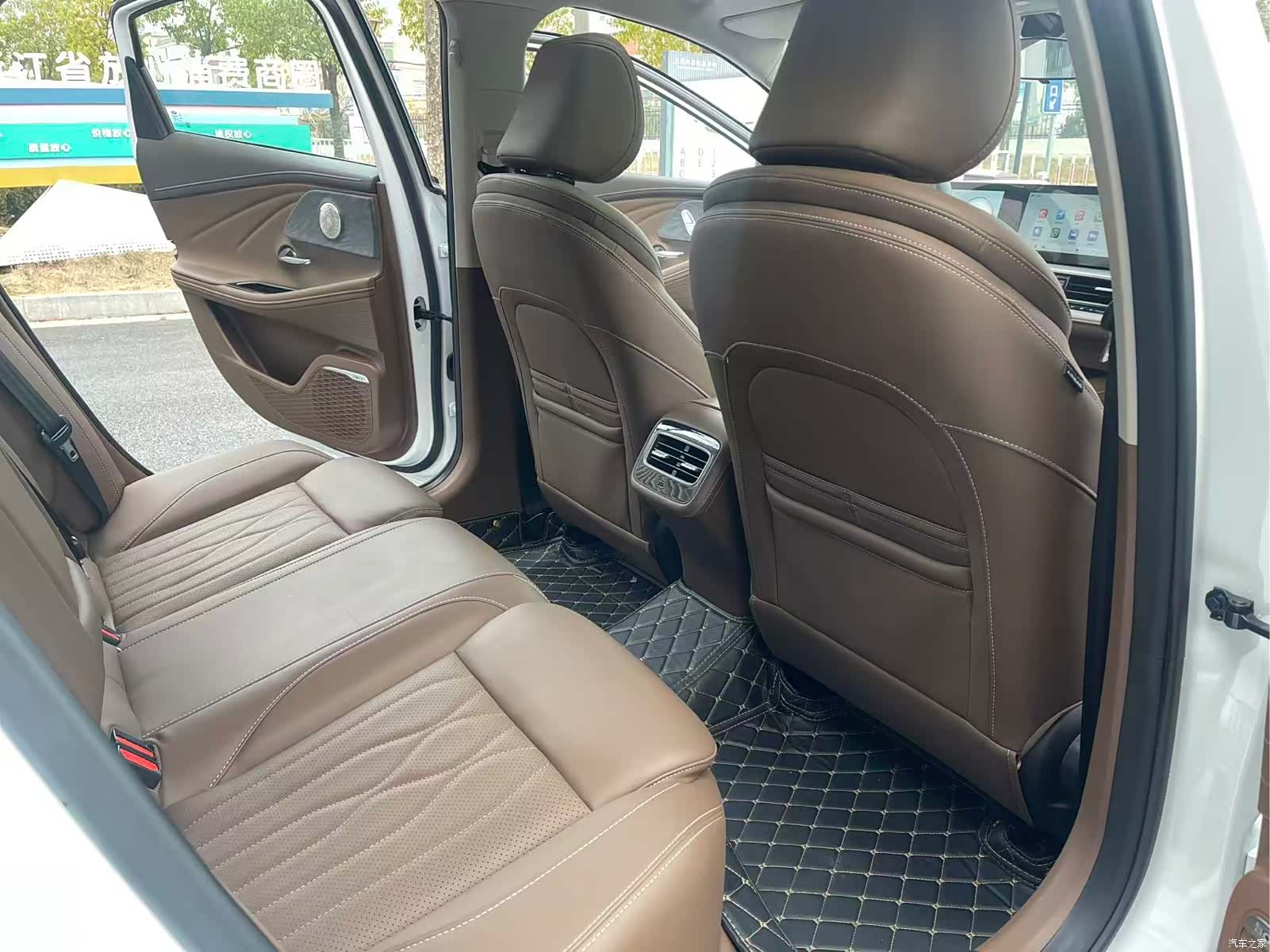 Chery Arrizo 8, 2024 10