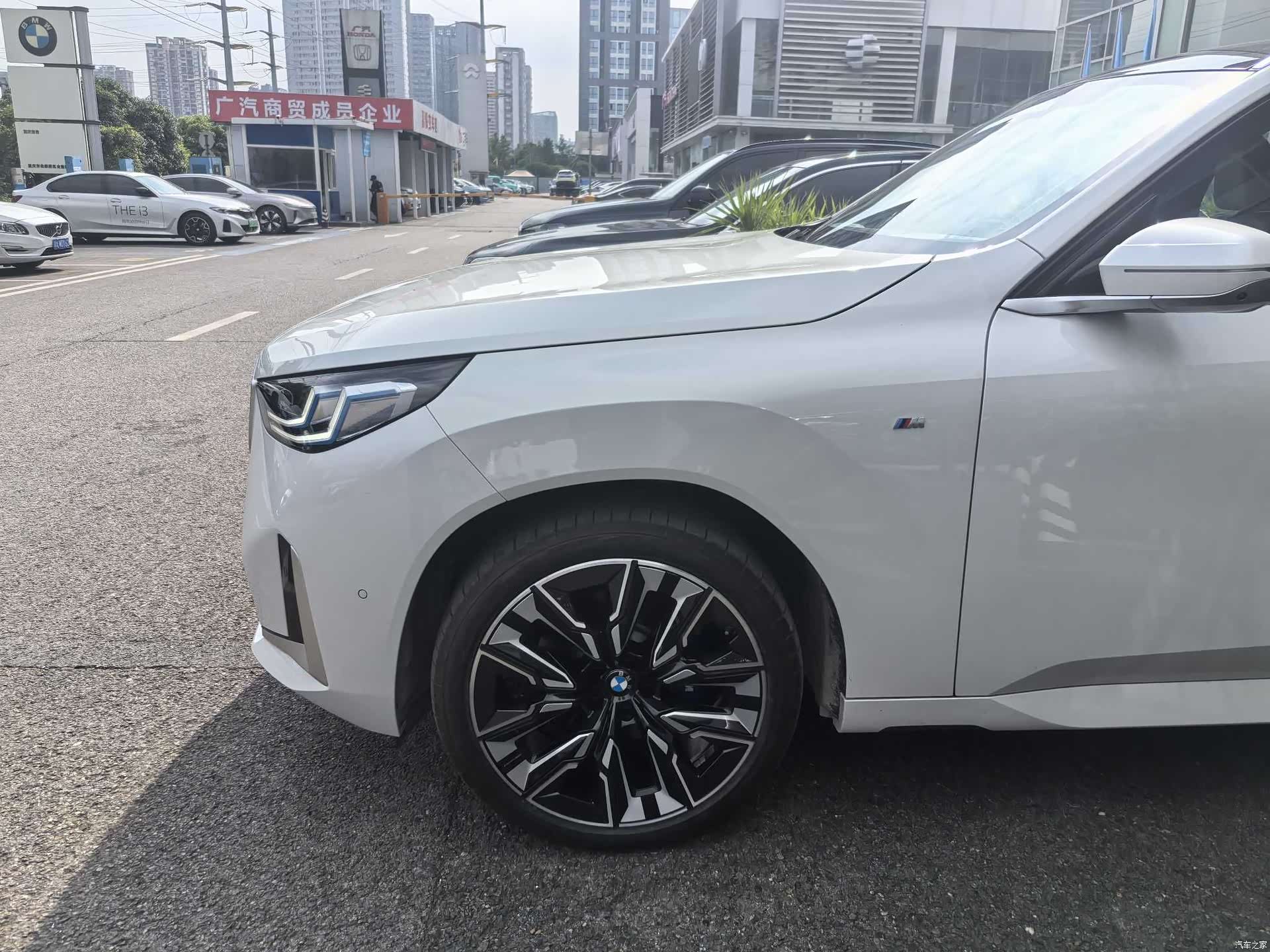 BMW X3, 2026 все фото