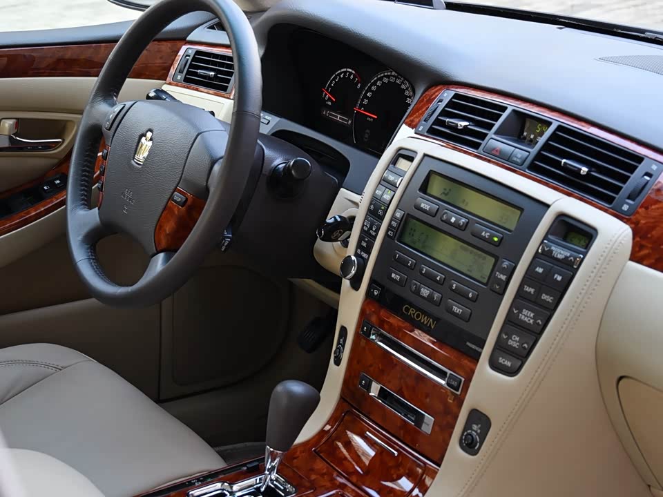 Toyota crown