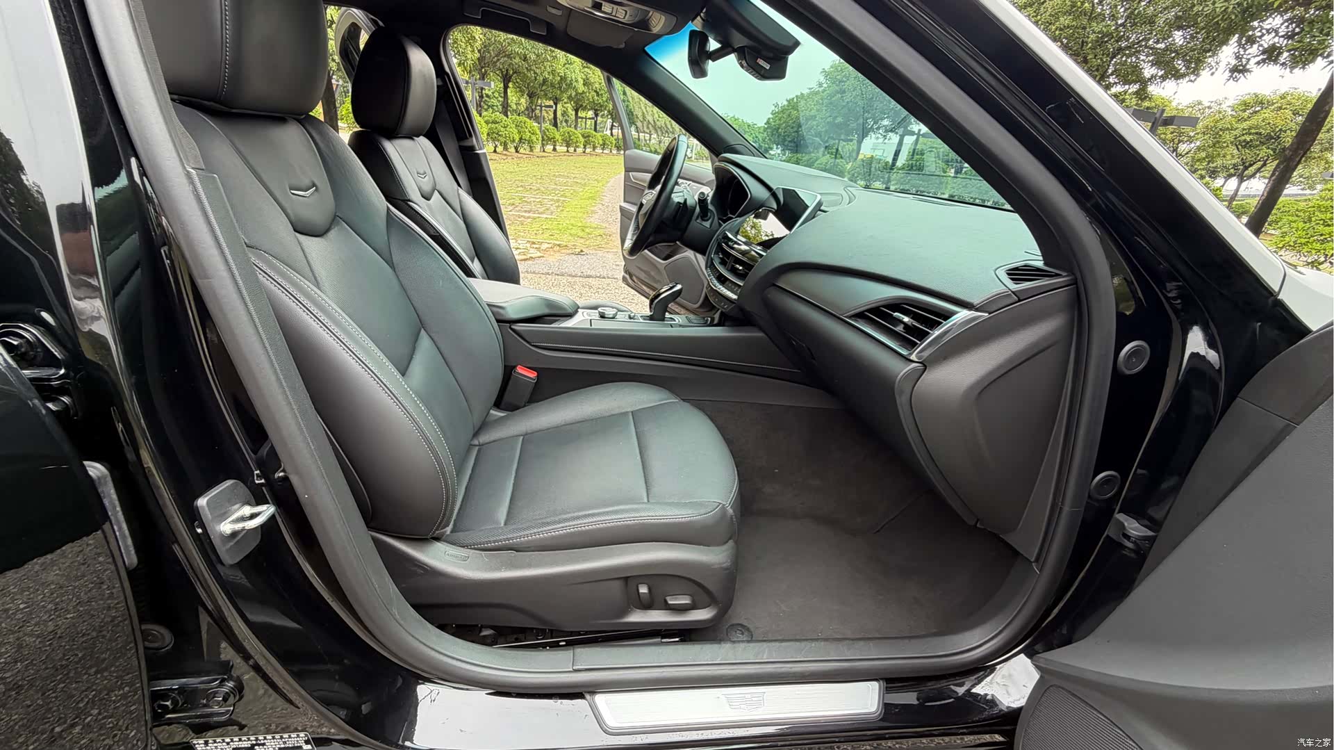 Cadillac CT5, 2023 13