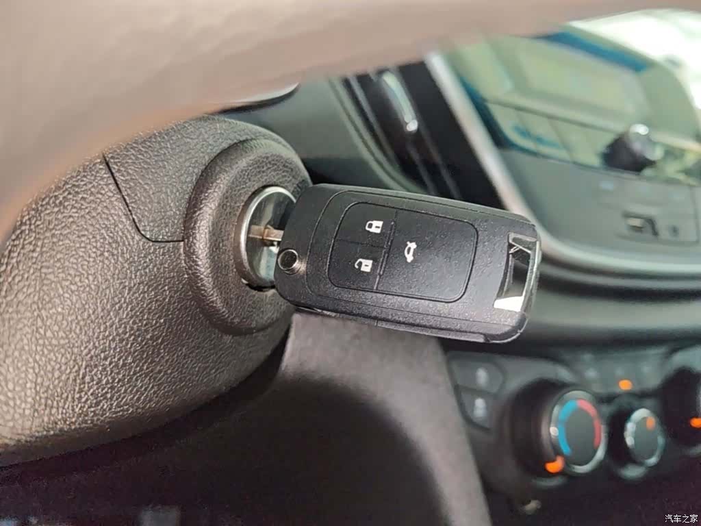Chevrolet 320, 2018 9