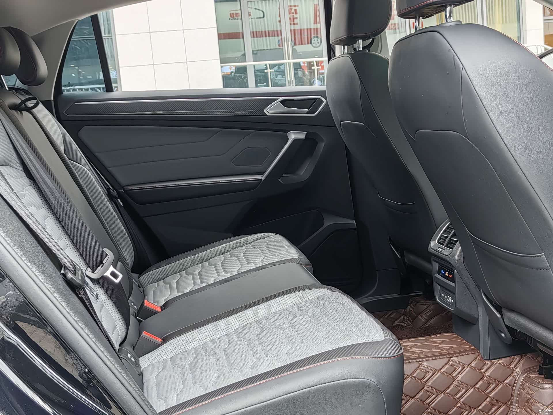 Volkswagen Tiguan, 2023 20