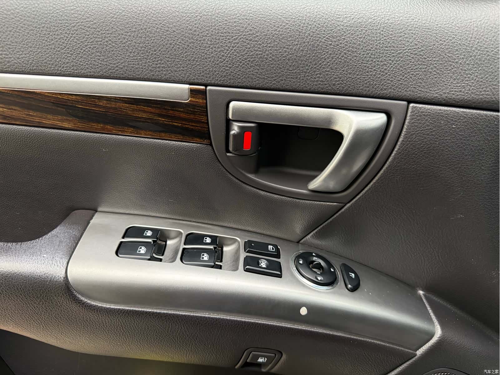 Hyundai Santa Fe, 2010 16