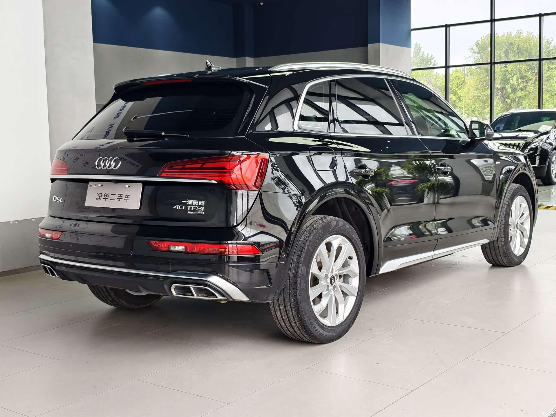 Audi Q5L, 2022 все фото