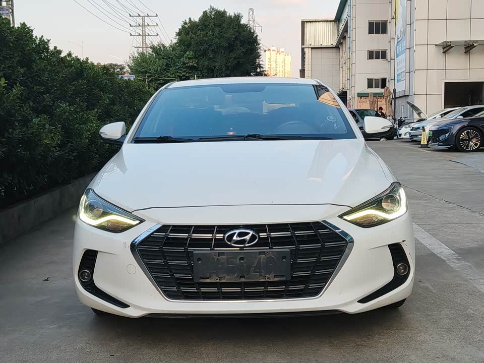 Hyundai Lead