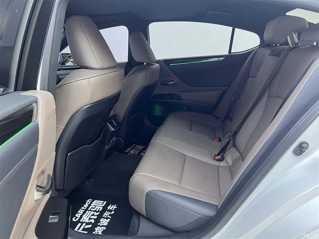 Lexus ES, 2024 20