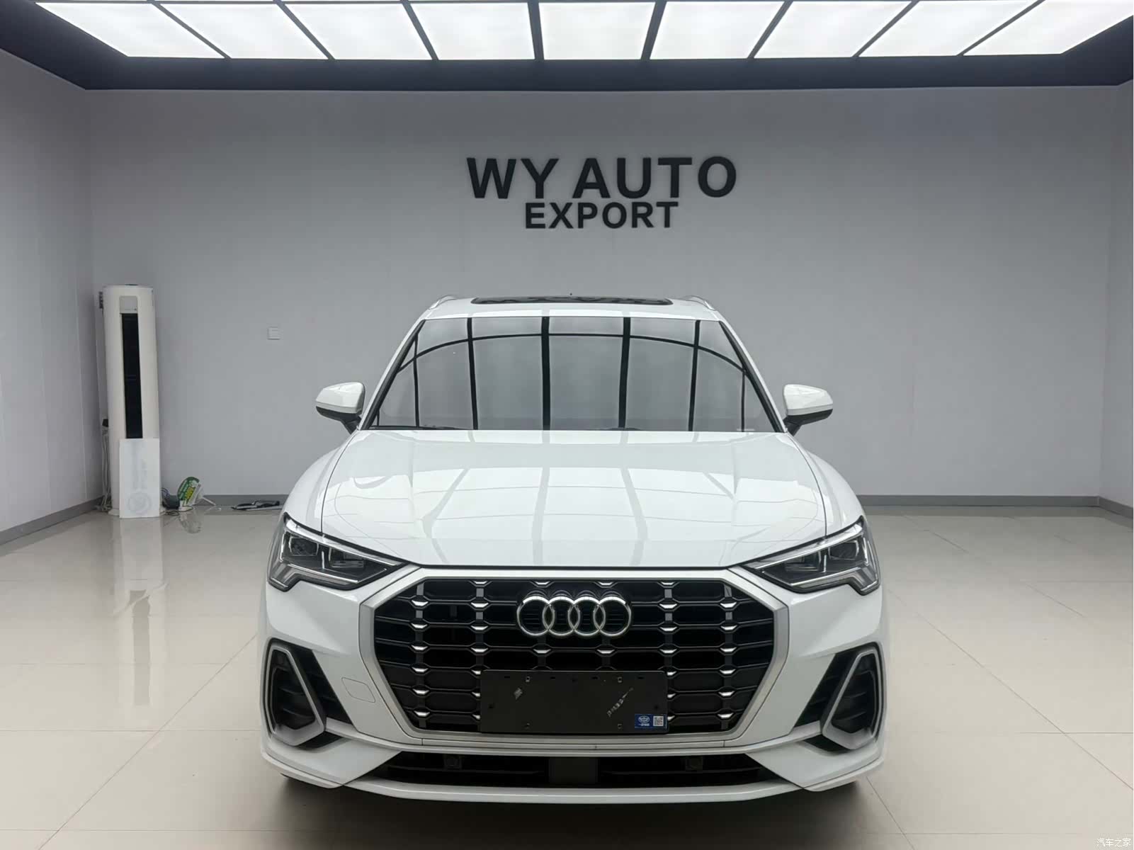 Audi Q3, 2022 2