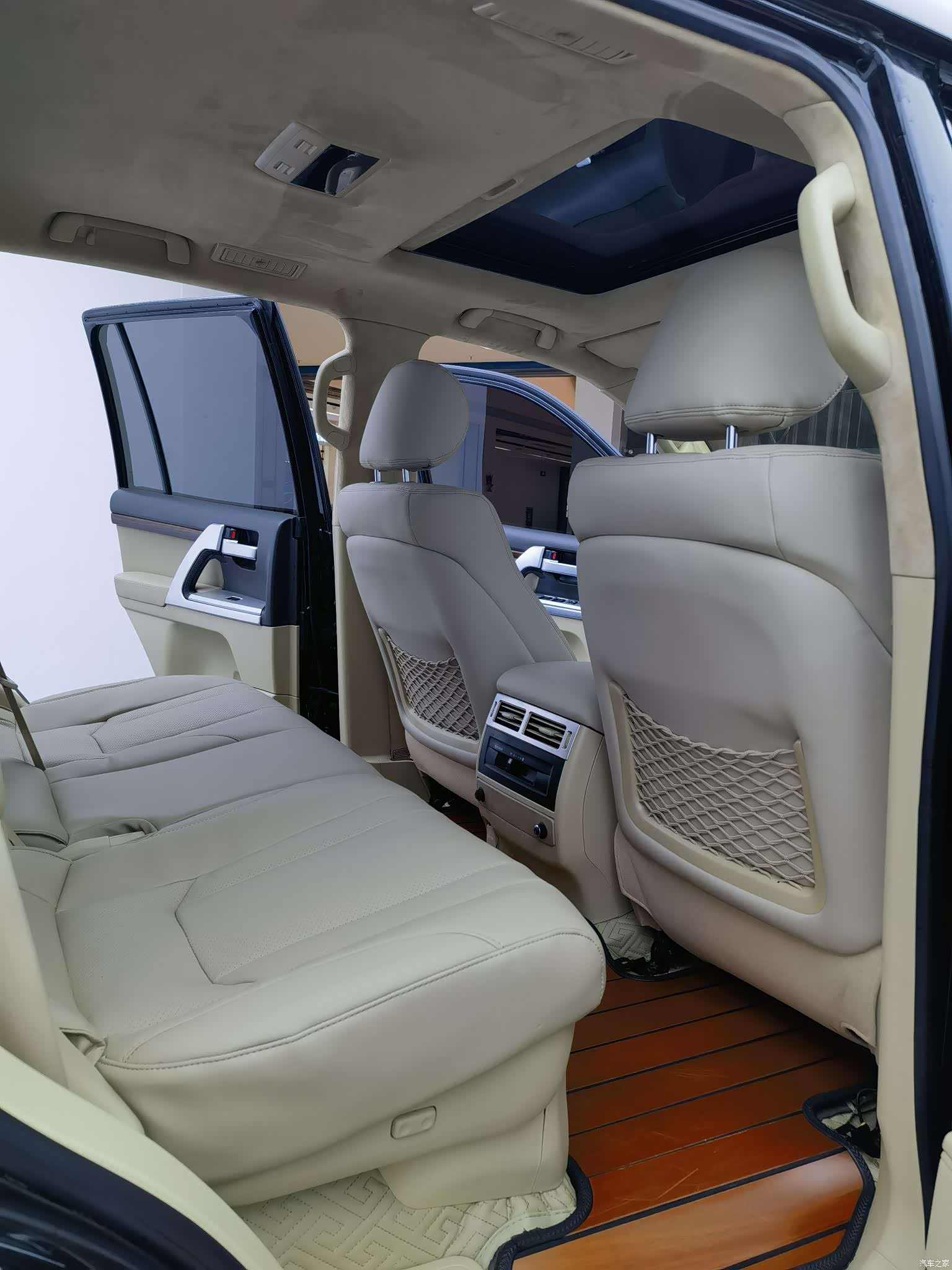 Toyota Land Cruiser, 2016 10