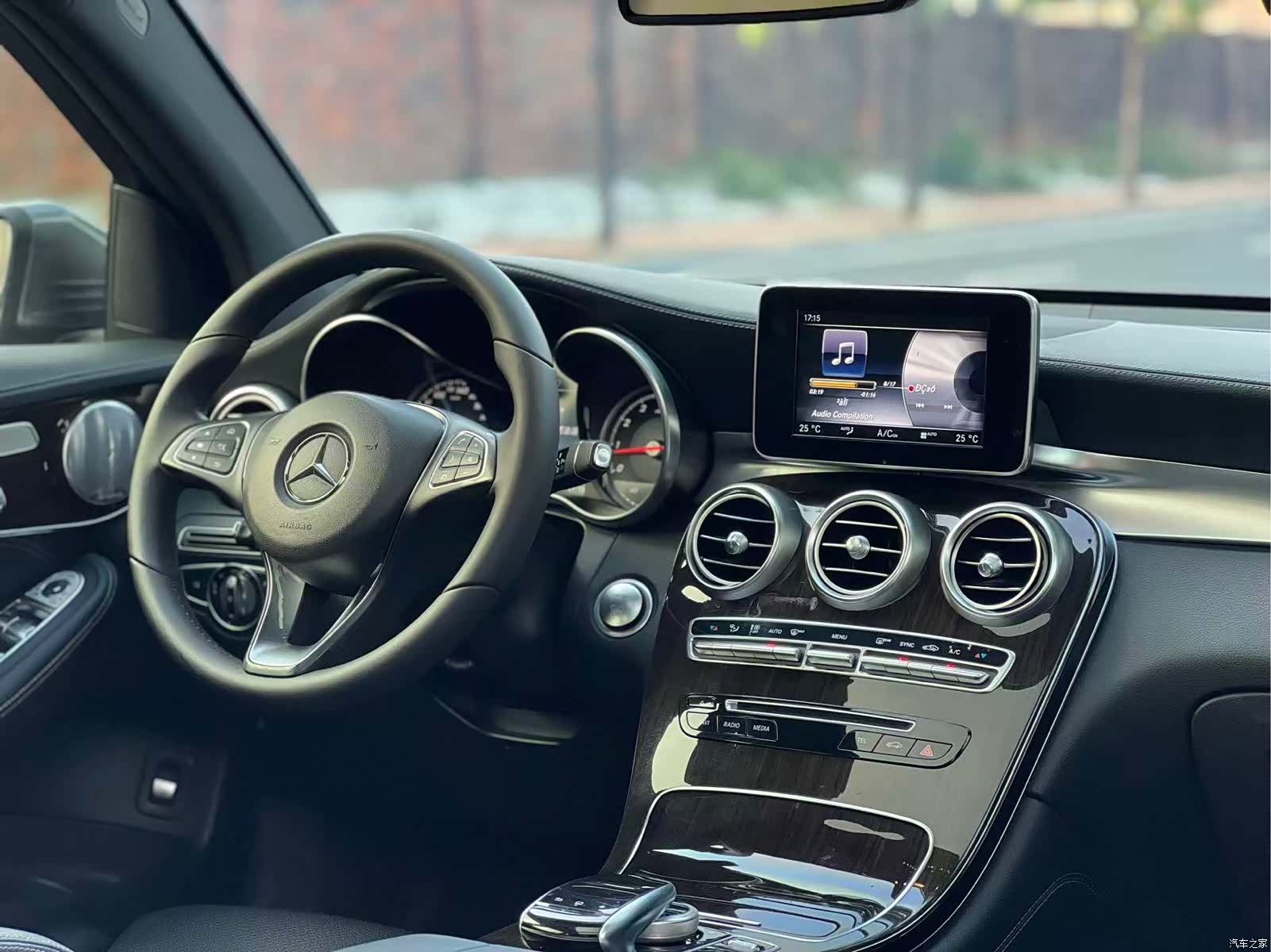 Mercedes-Benz GLC, 2016 8