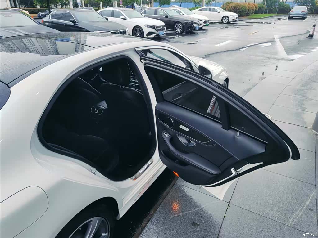Mercedes-Benz C-Class, 2020 18