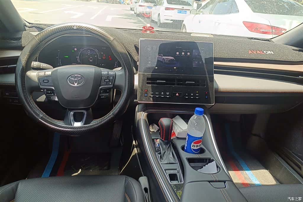Toyota Avalon, 2025 12