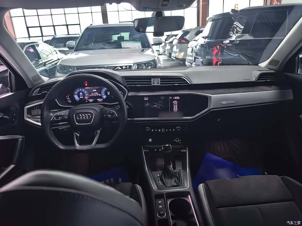 Audi Q3, 2019 12
