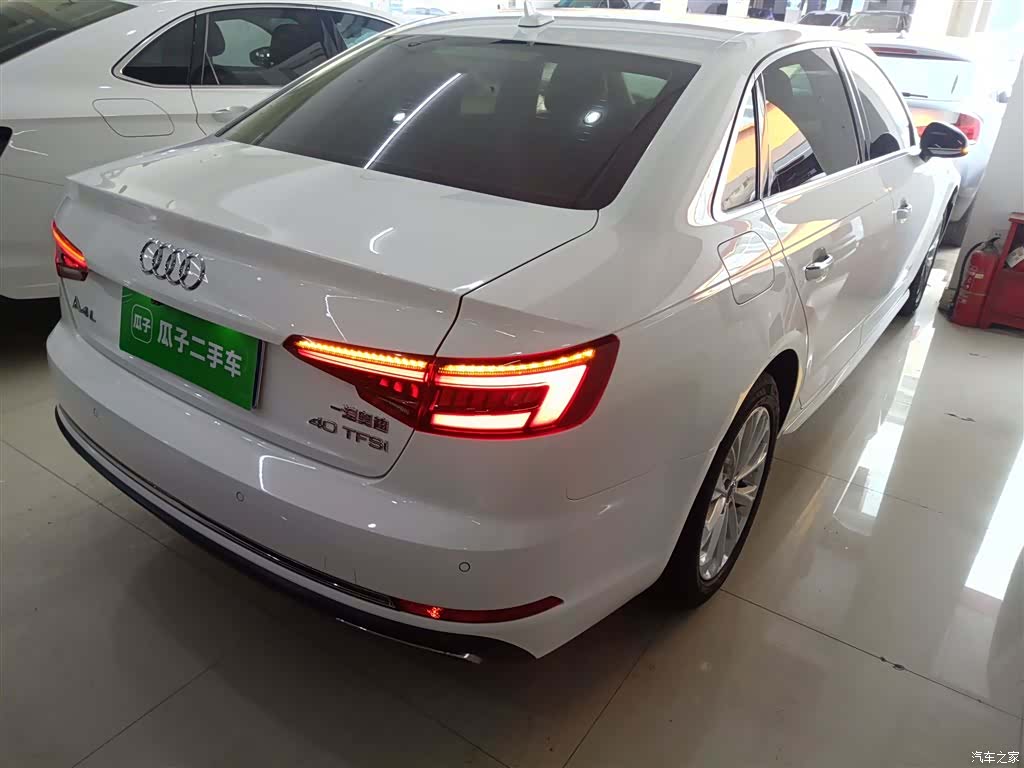 Audi A4L, 2019 7