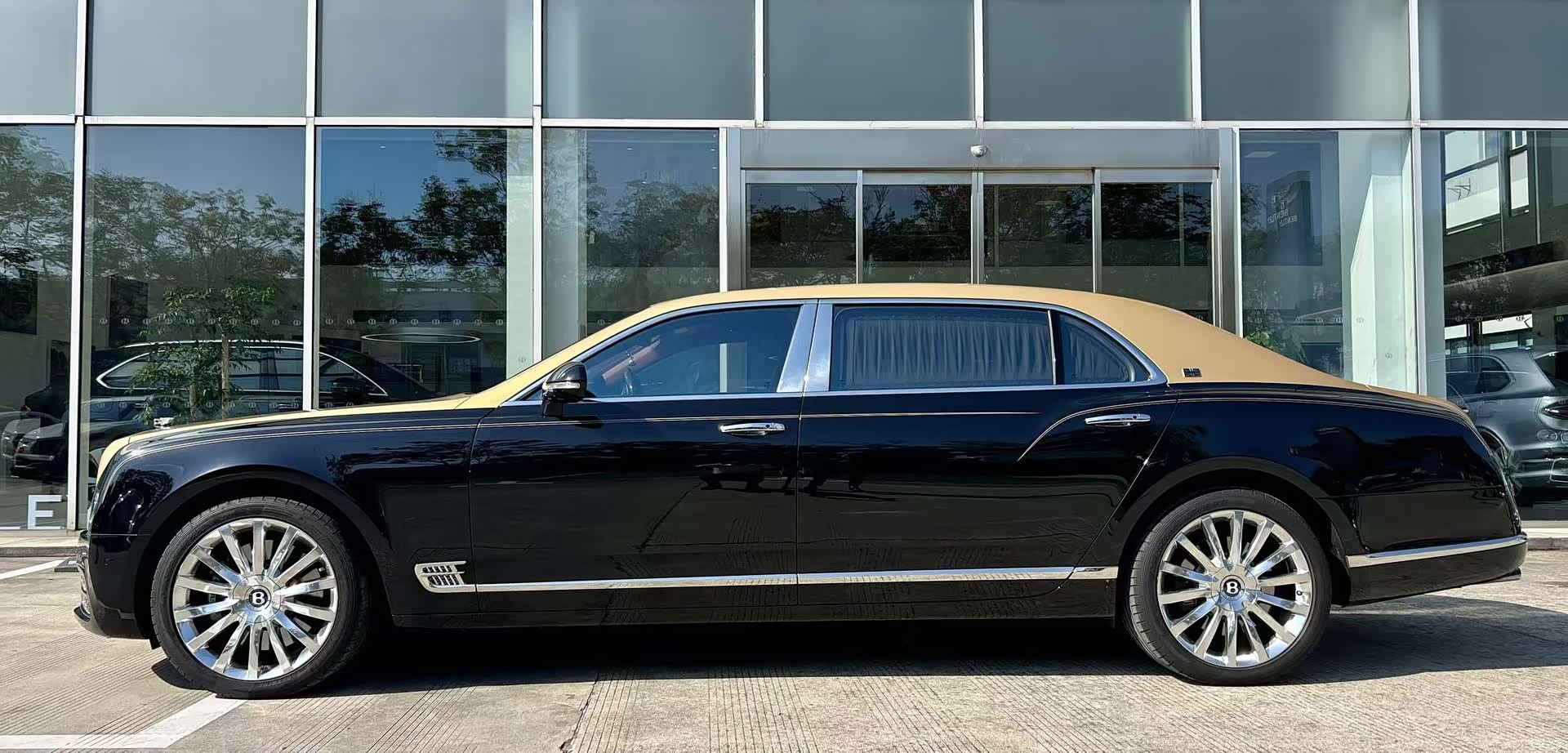 Bentley Mulsanne, 2019 4