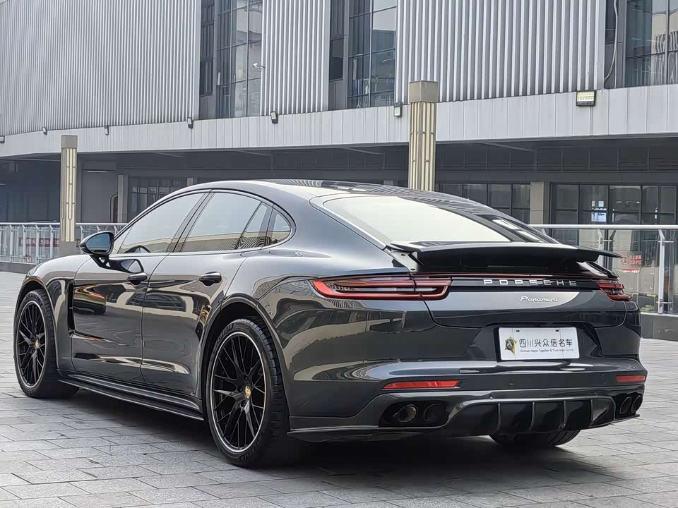 Porsche Panamera