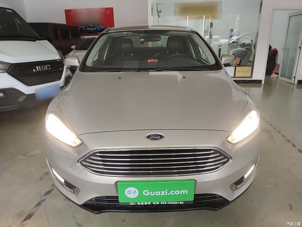 Ford Focus, 2015 3