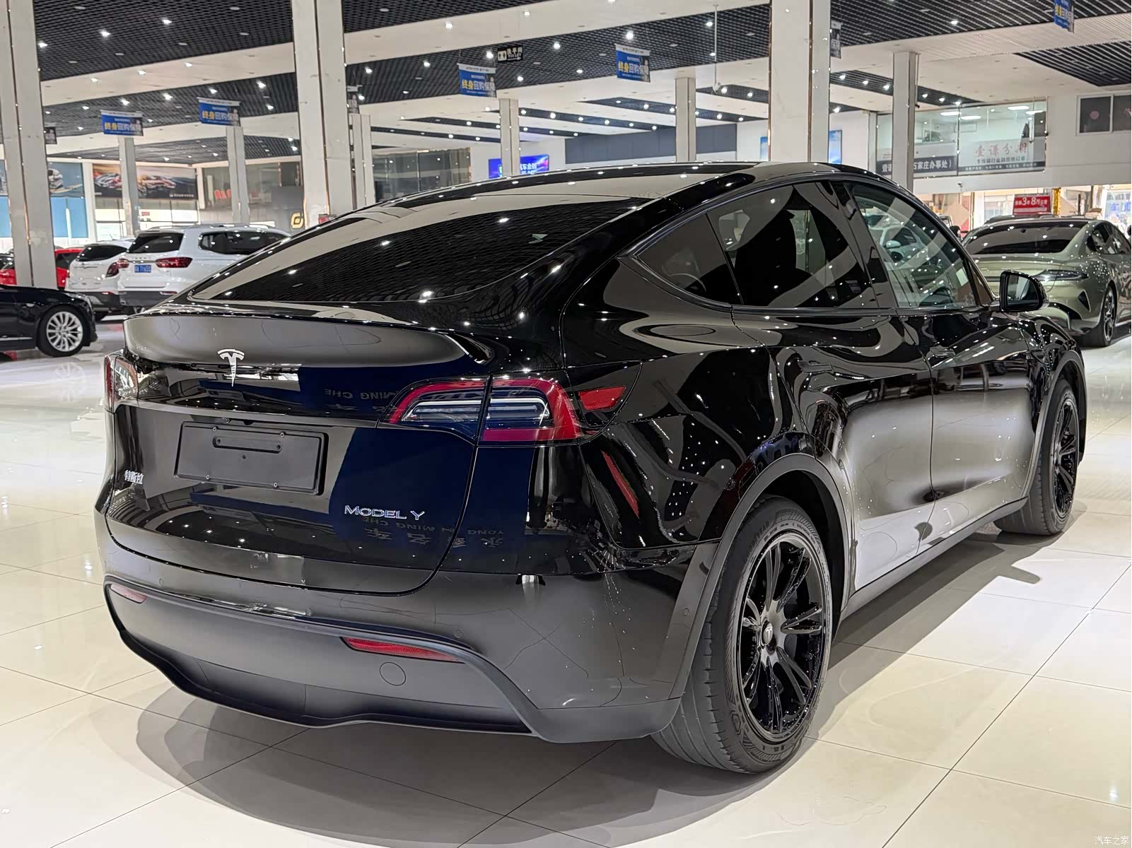 Tesla Model Y, 2023 8