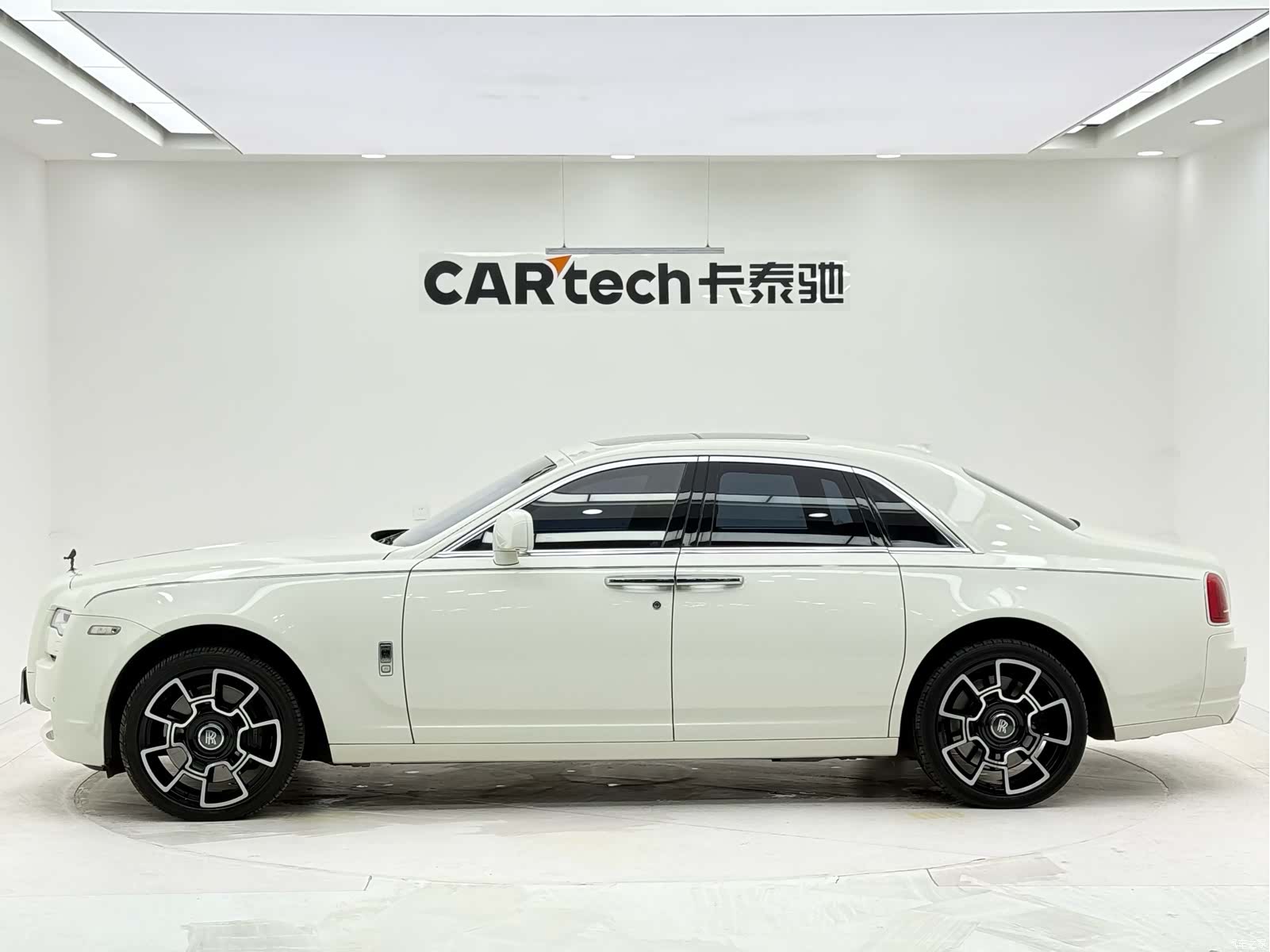 Rolls-Royce Ghost, 2011 2