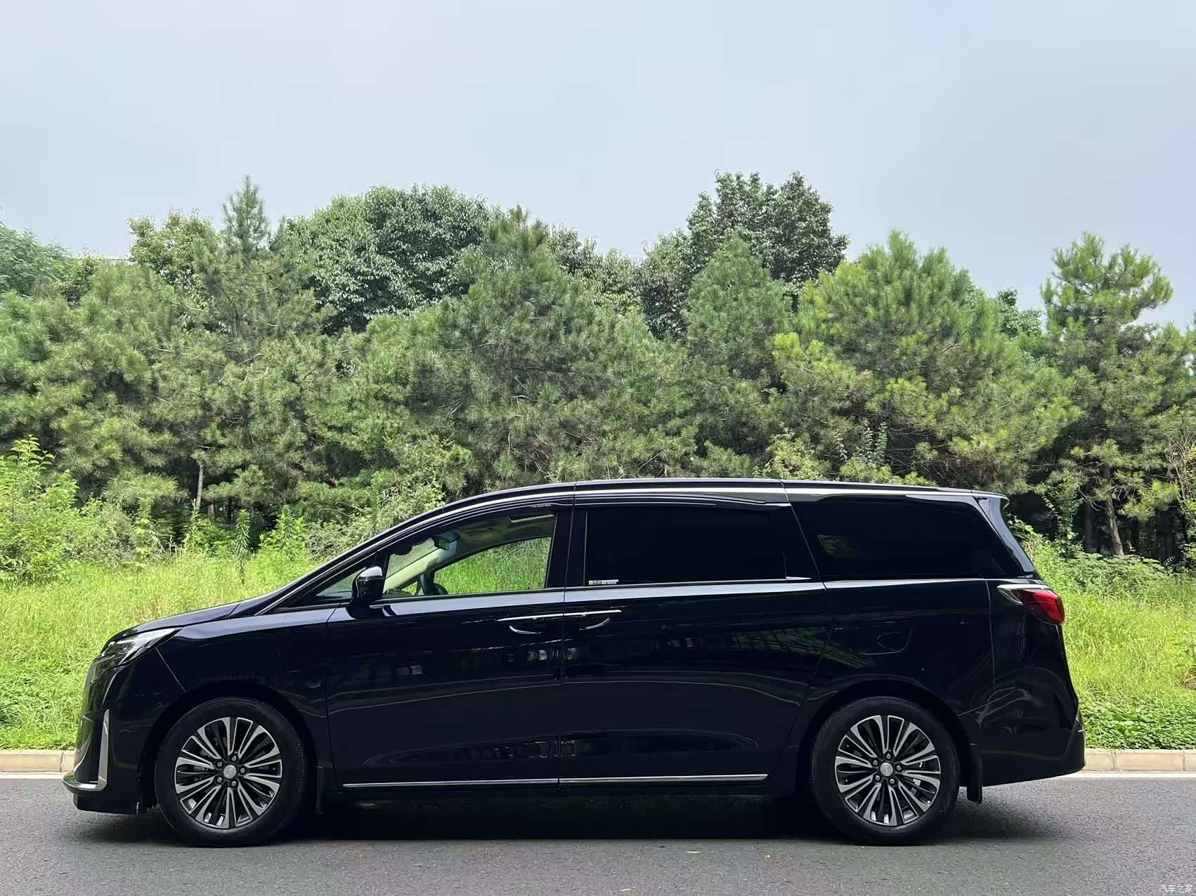 Buick GL8, 2023 3