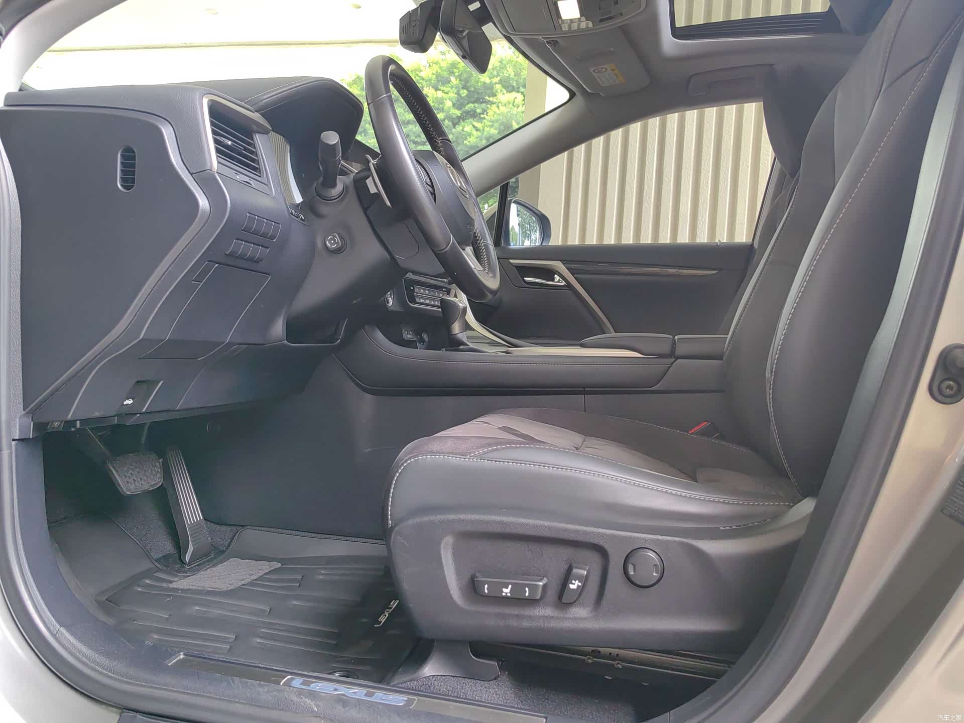 Lexus RX, 2019 4