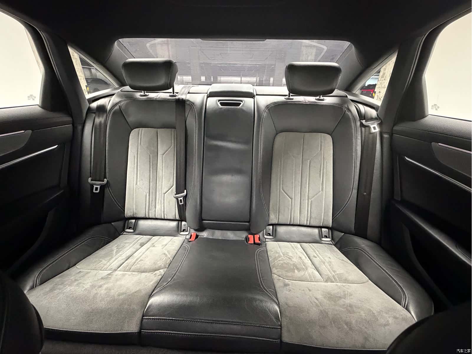 Audi A6L, 2022 10