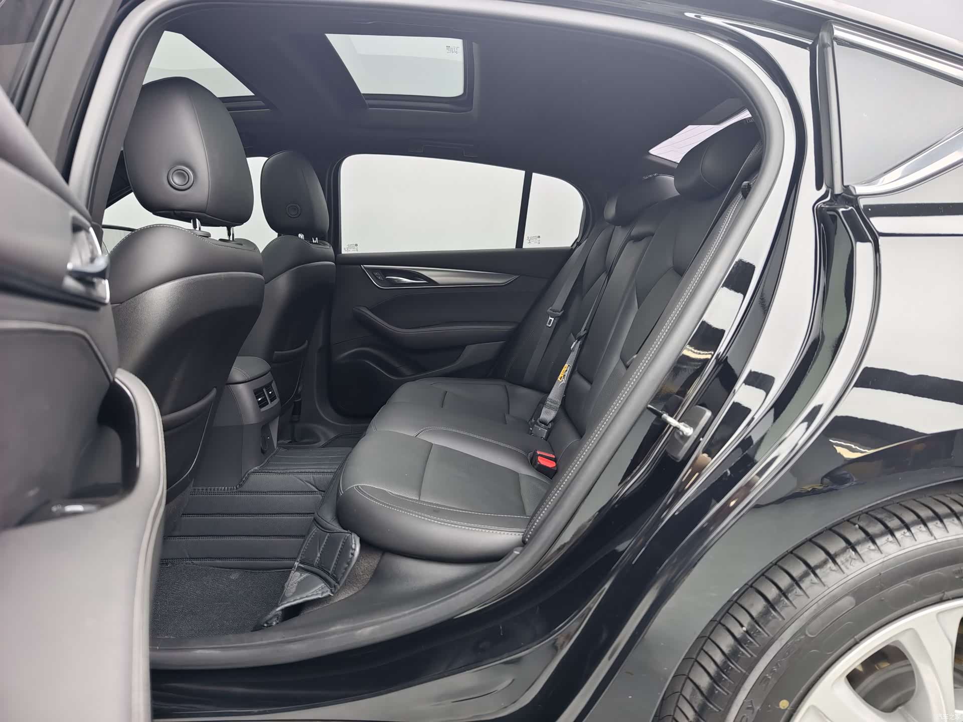 Cadillac CT5, 2022 11