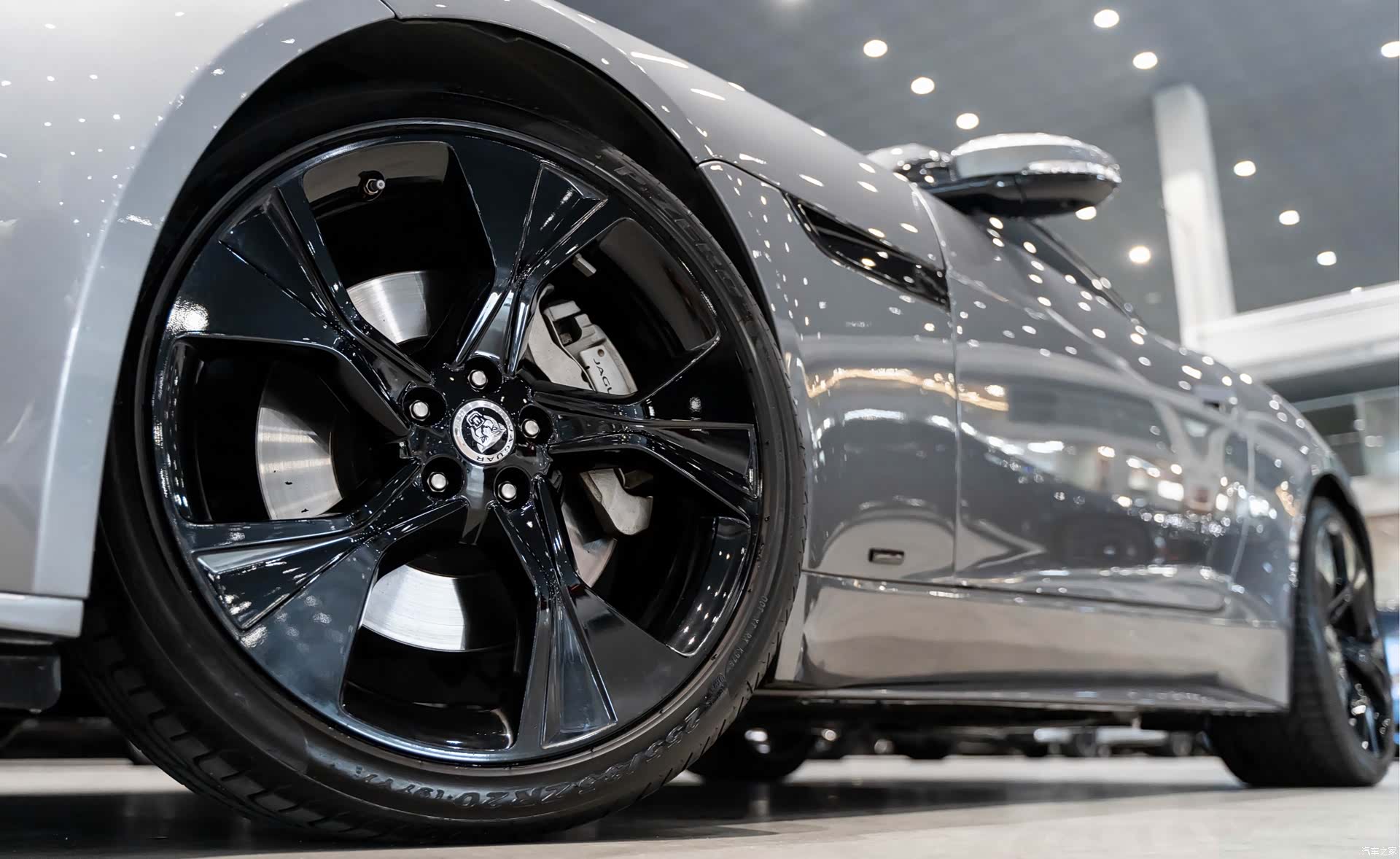 Jaguar F-TYPE, 2024 7