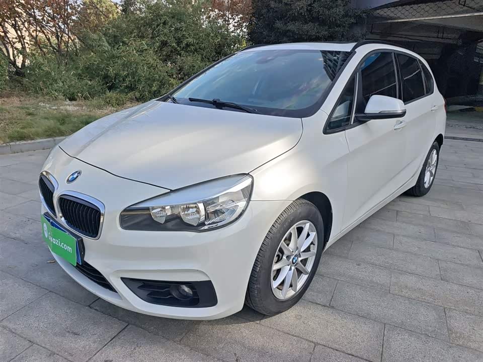 BMW 2 series station wagon