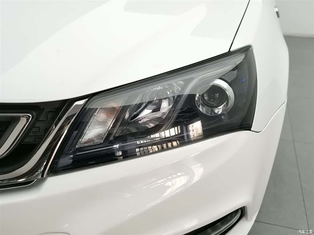 Geely Emgrand, 2017 7
