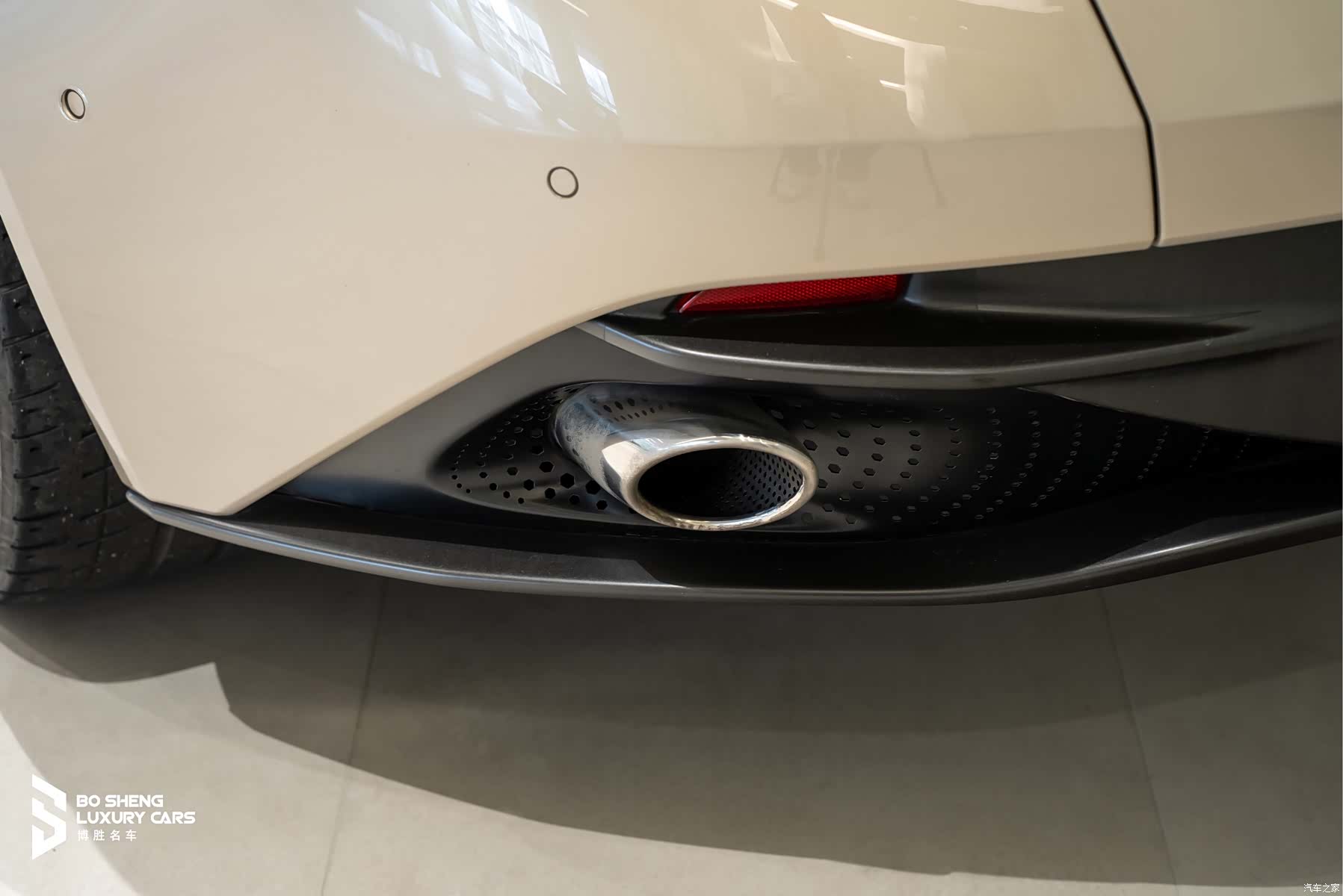 Aston Martin DB11, 2018 19