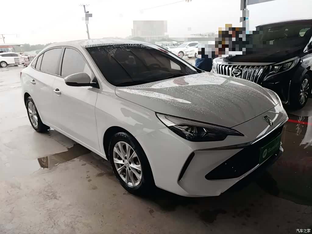 Roewe i5, 2024 4