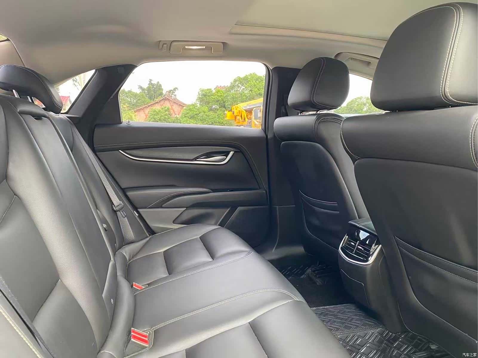 Cadillac XTS, 2018 все фото