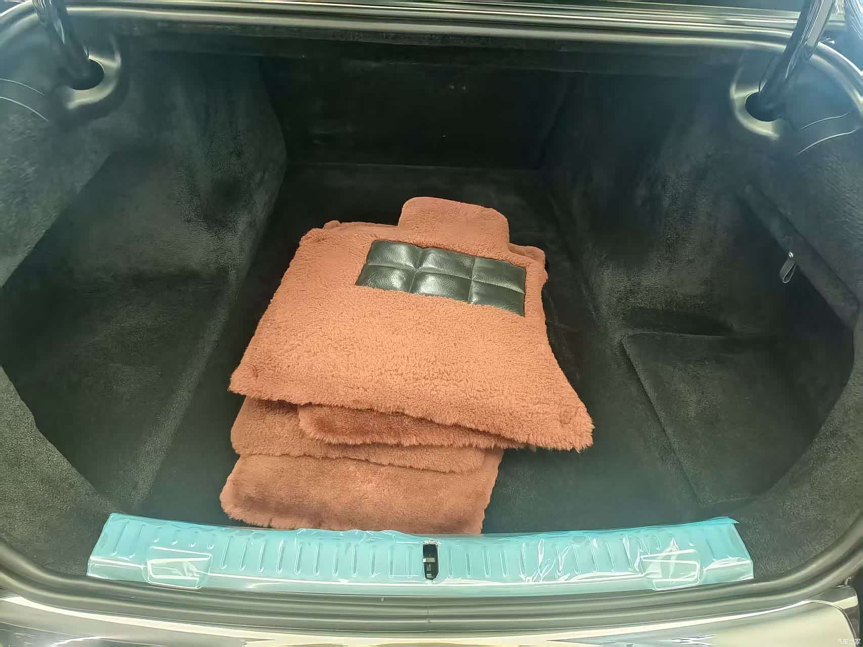 Rolls-Royce Phantom, 2019 8
