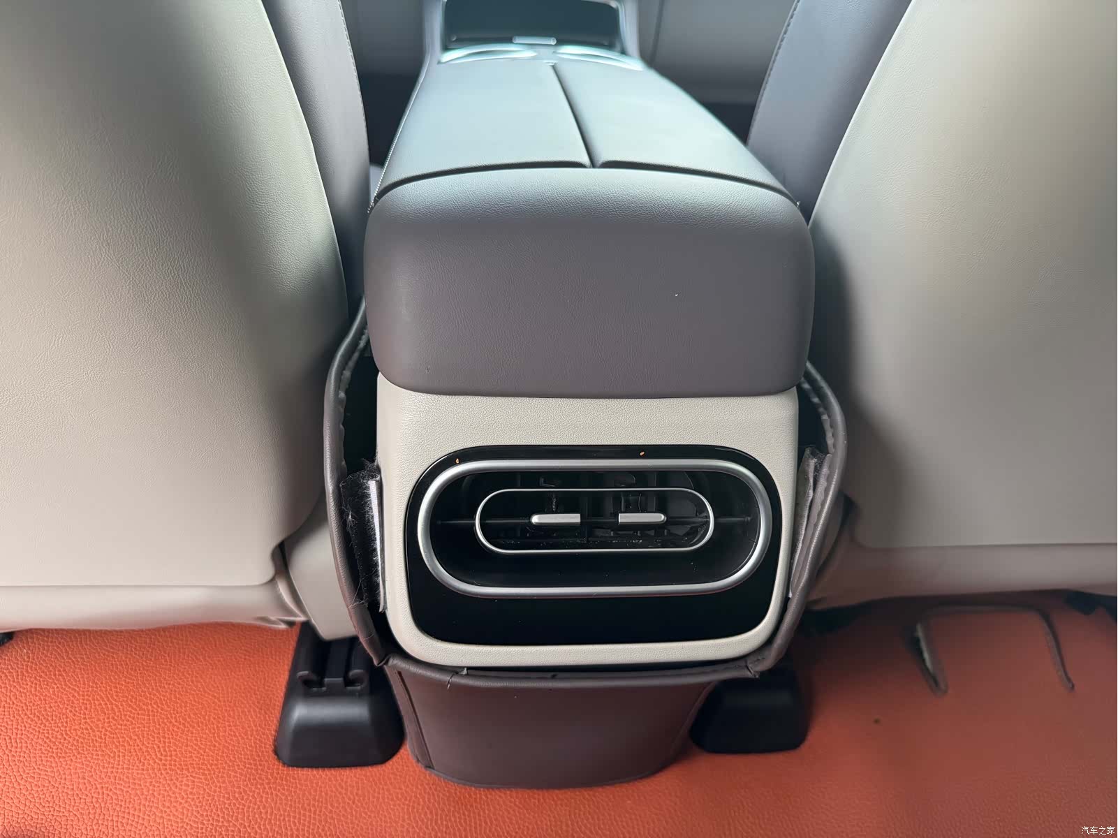 Leapmotor C11, 2023 15