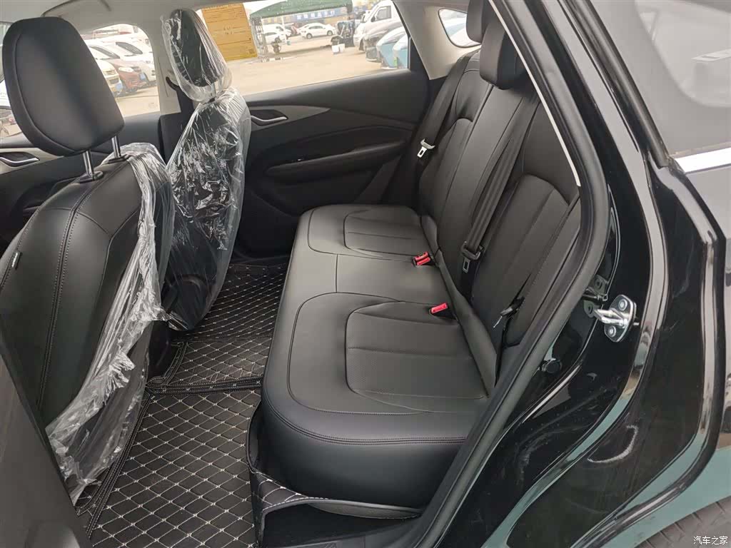 Wuling Starlight, 2025 17