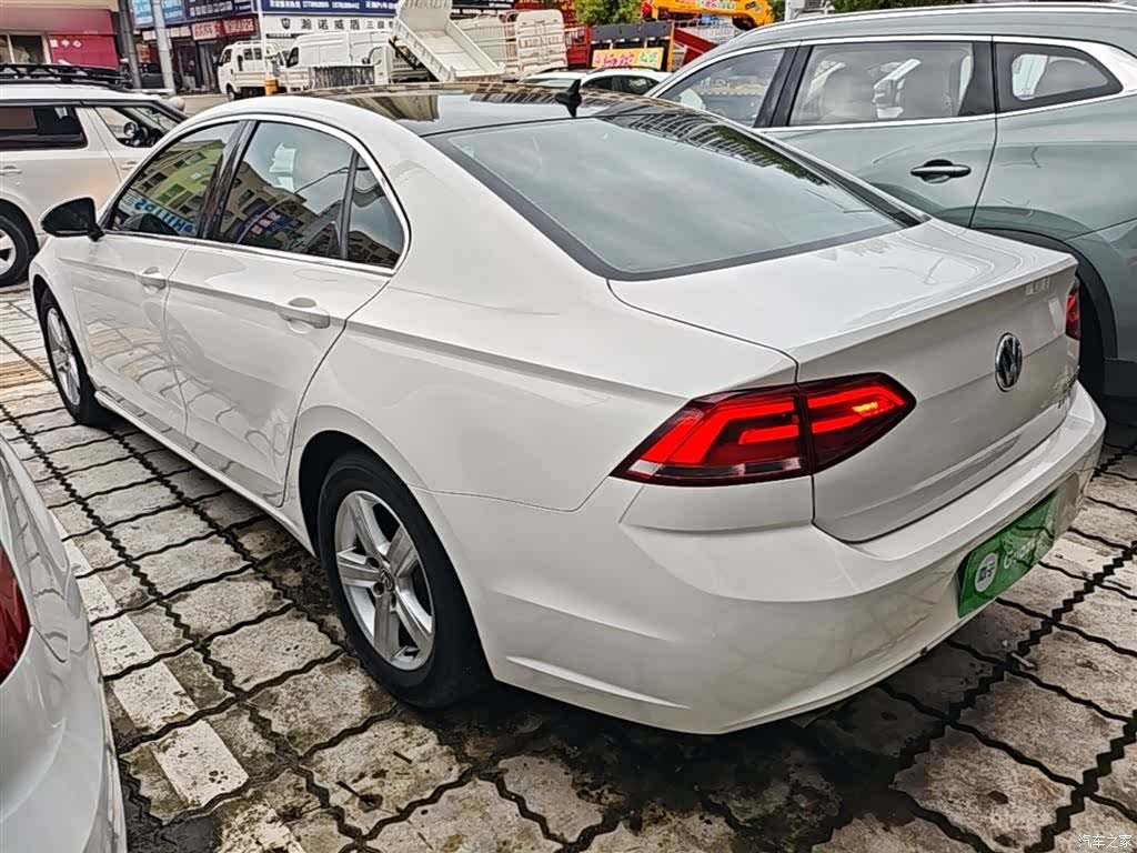 Volkswagen Lamando, 2016 все фото