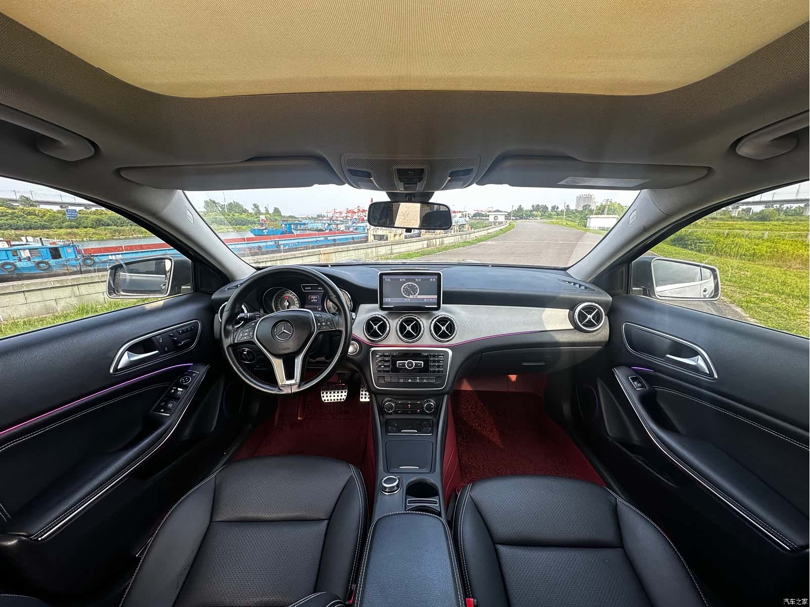 Mercedes-Benz GLA, 2015 7