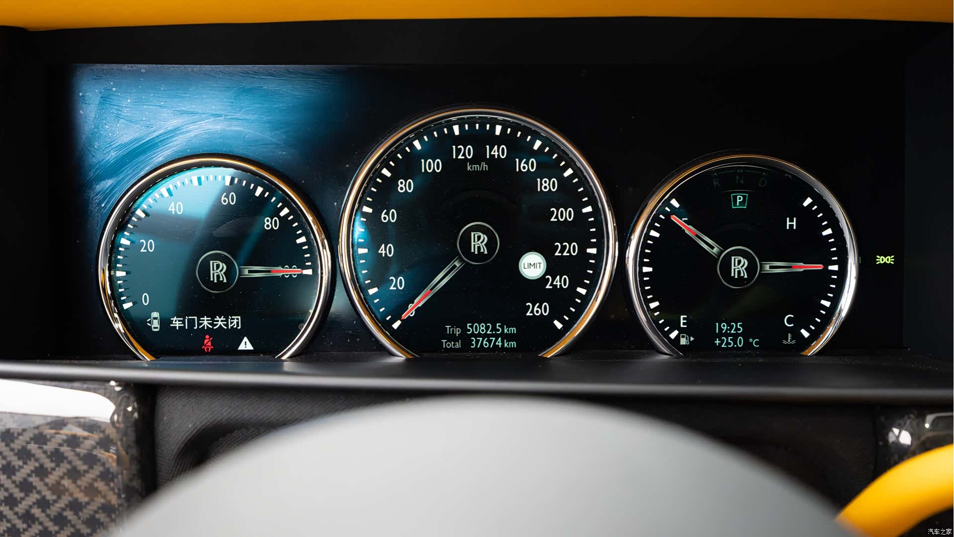 Rolls-Royce Cullinan, 2021 8