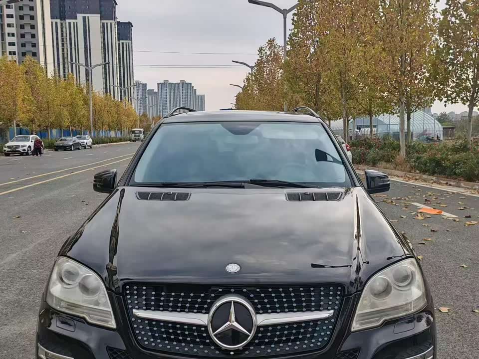 Mercedes-Benz M class