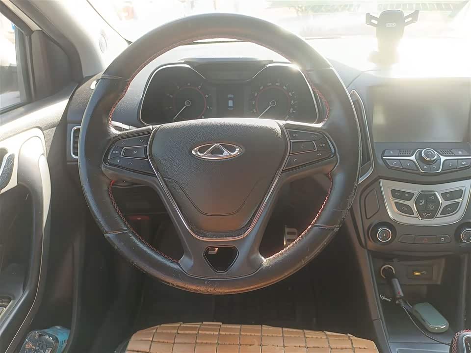 Chery Arrizo 5