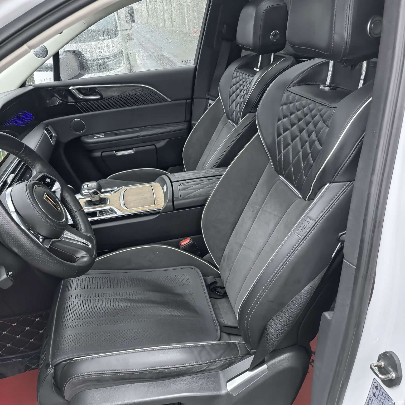 Hongqi E-HS9, 2021 9
