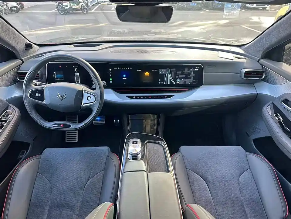 ARCFOX Polar Fox Alpha S