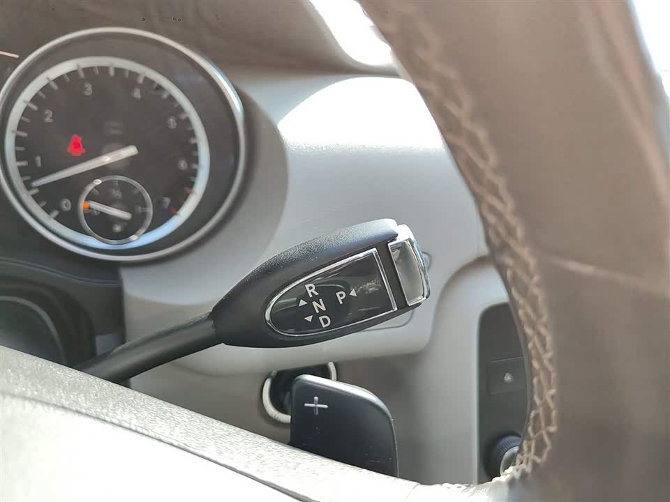 Mercedes-Benz R-class