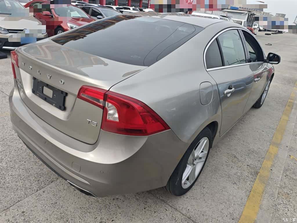 Volvo S60, 2014 7