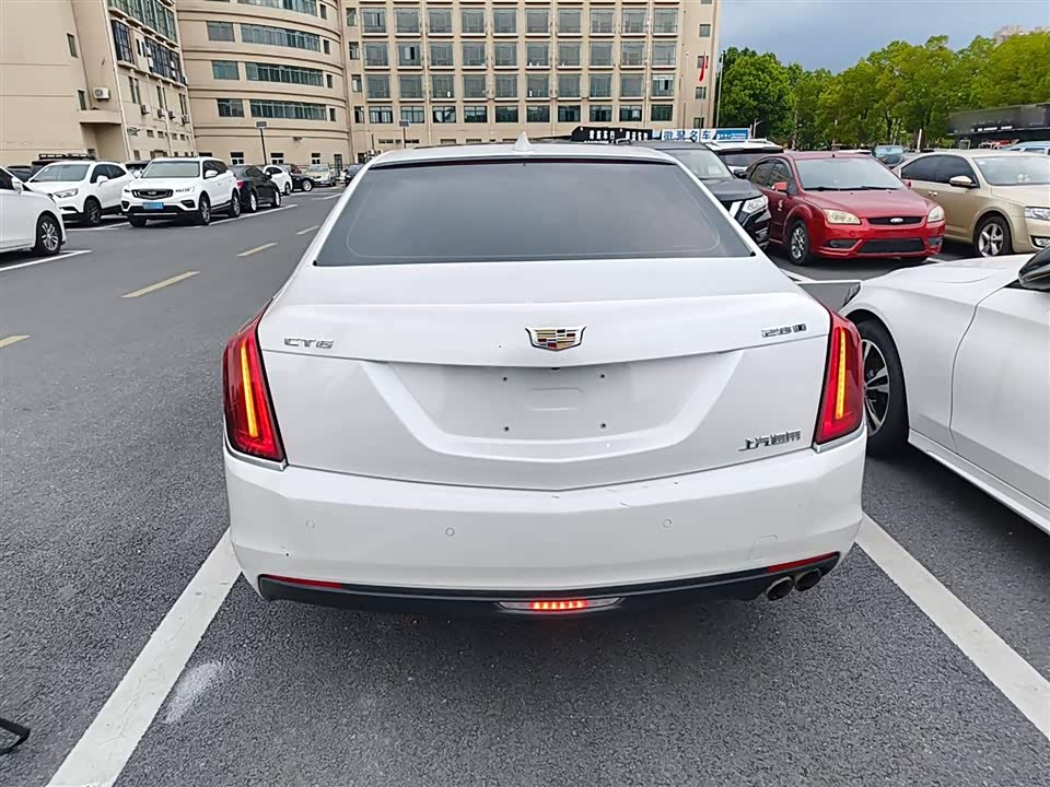 Cadillac CT6
